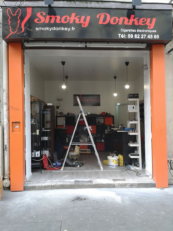 Comment mettre en valeur une vitrine de magasin à Paris 11 ?